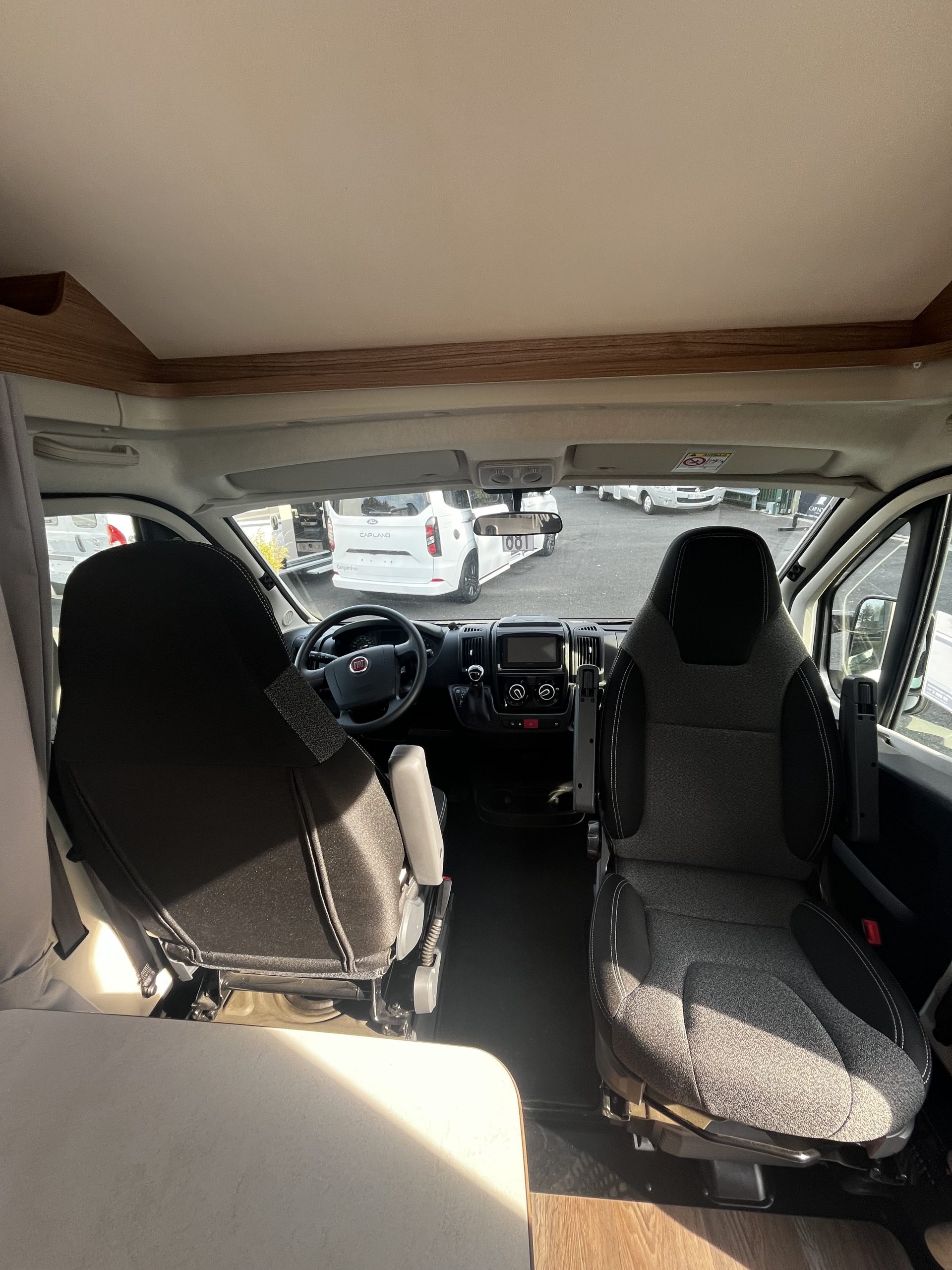 CARADO V337 BVA – Image 3