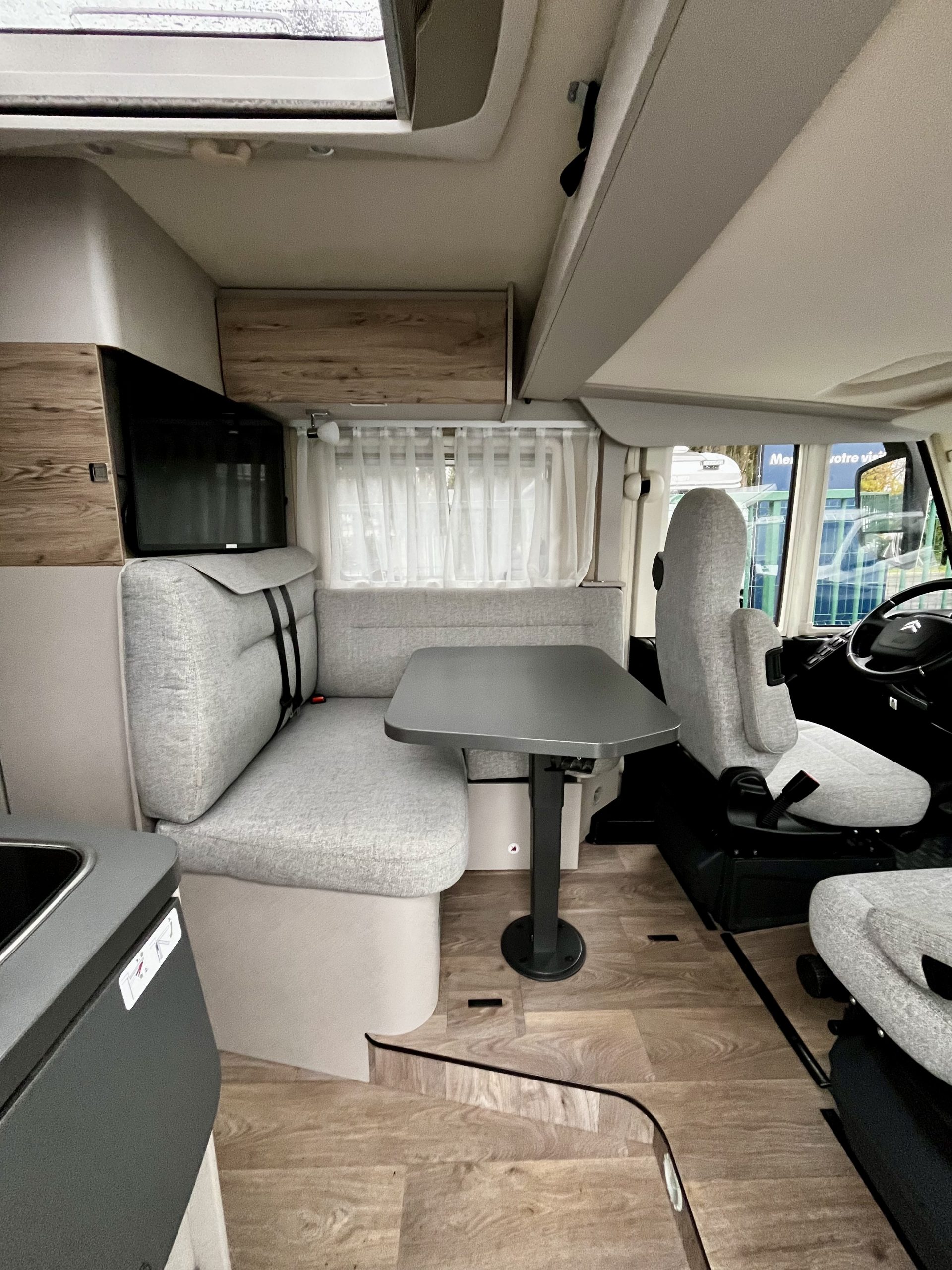 HYMER EXSIS I580 PURE COMPACT – Image 2