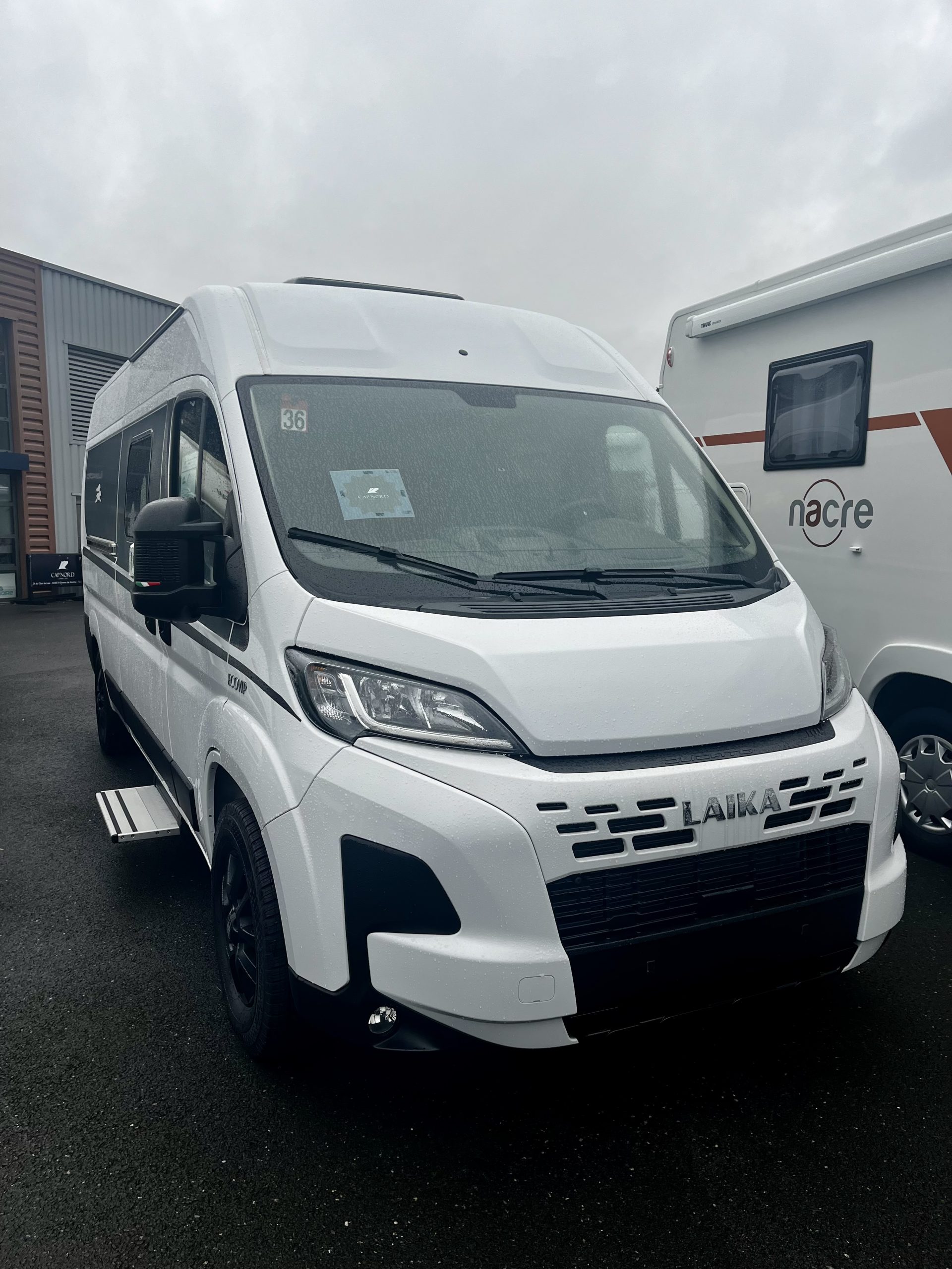 LAIKA ECOVIP CAMPER VANS 600