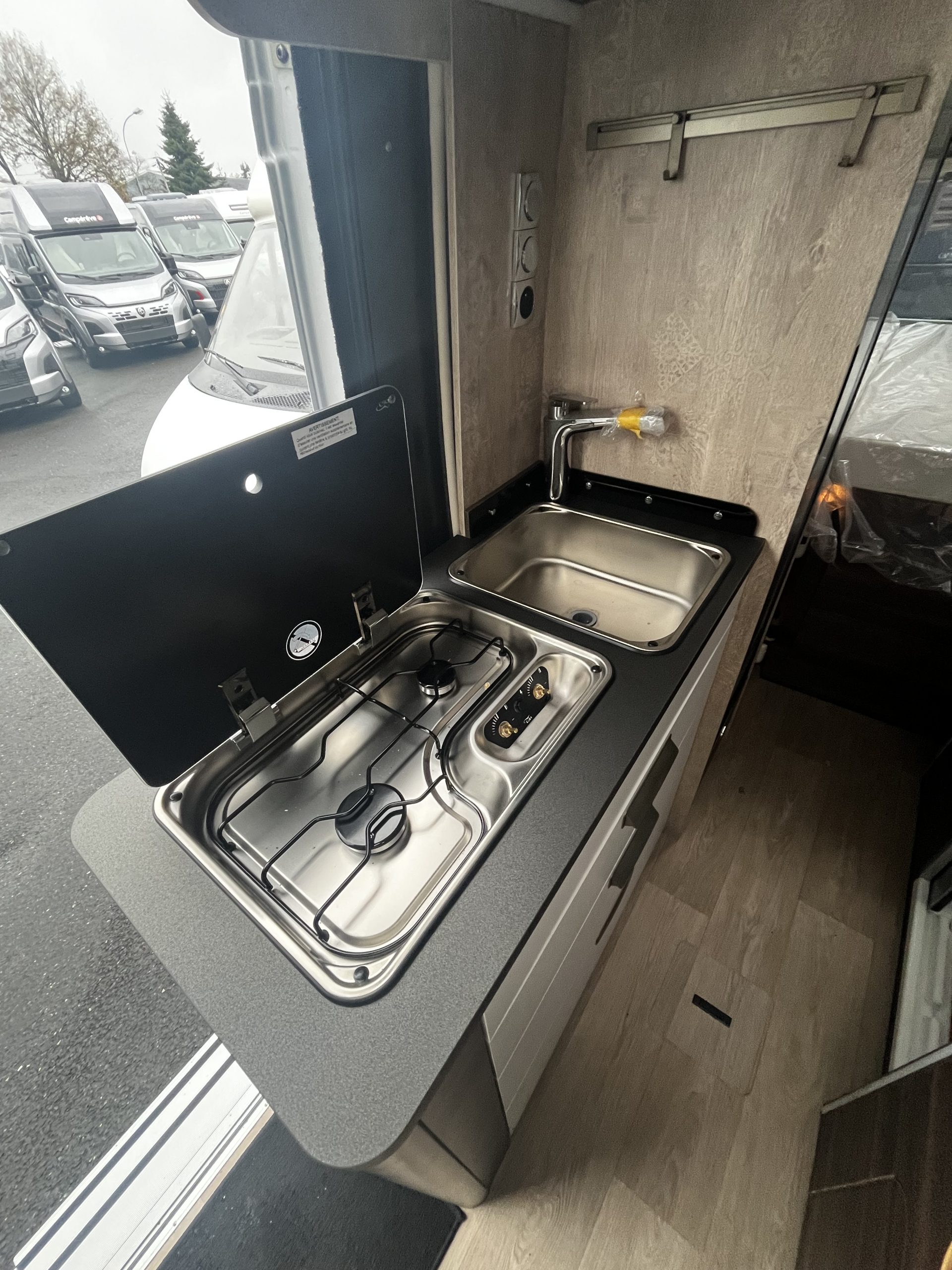 LAIKA ECOVIP CAMPER VANS 600 – Image 6