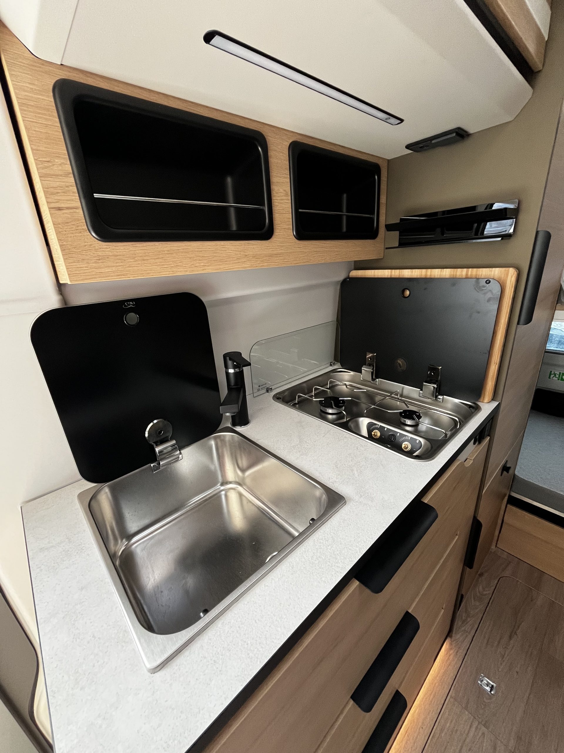 CAMPEREVE FAMILY VAN – Image 6