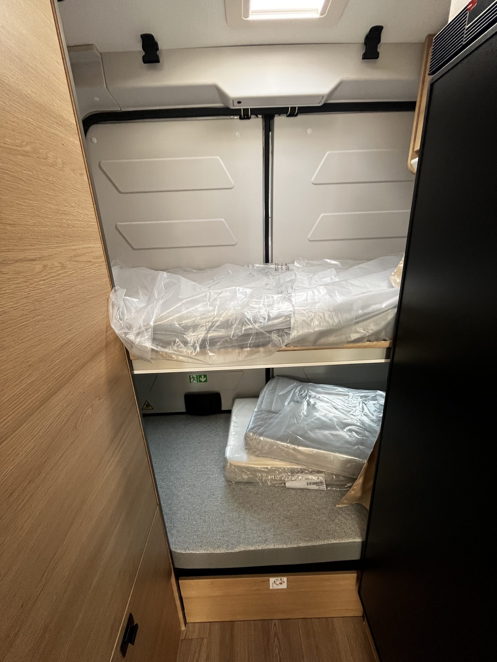 CAMPEREVE FAMILY VAN – Image 9