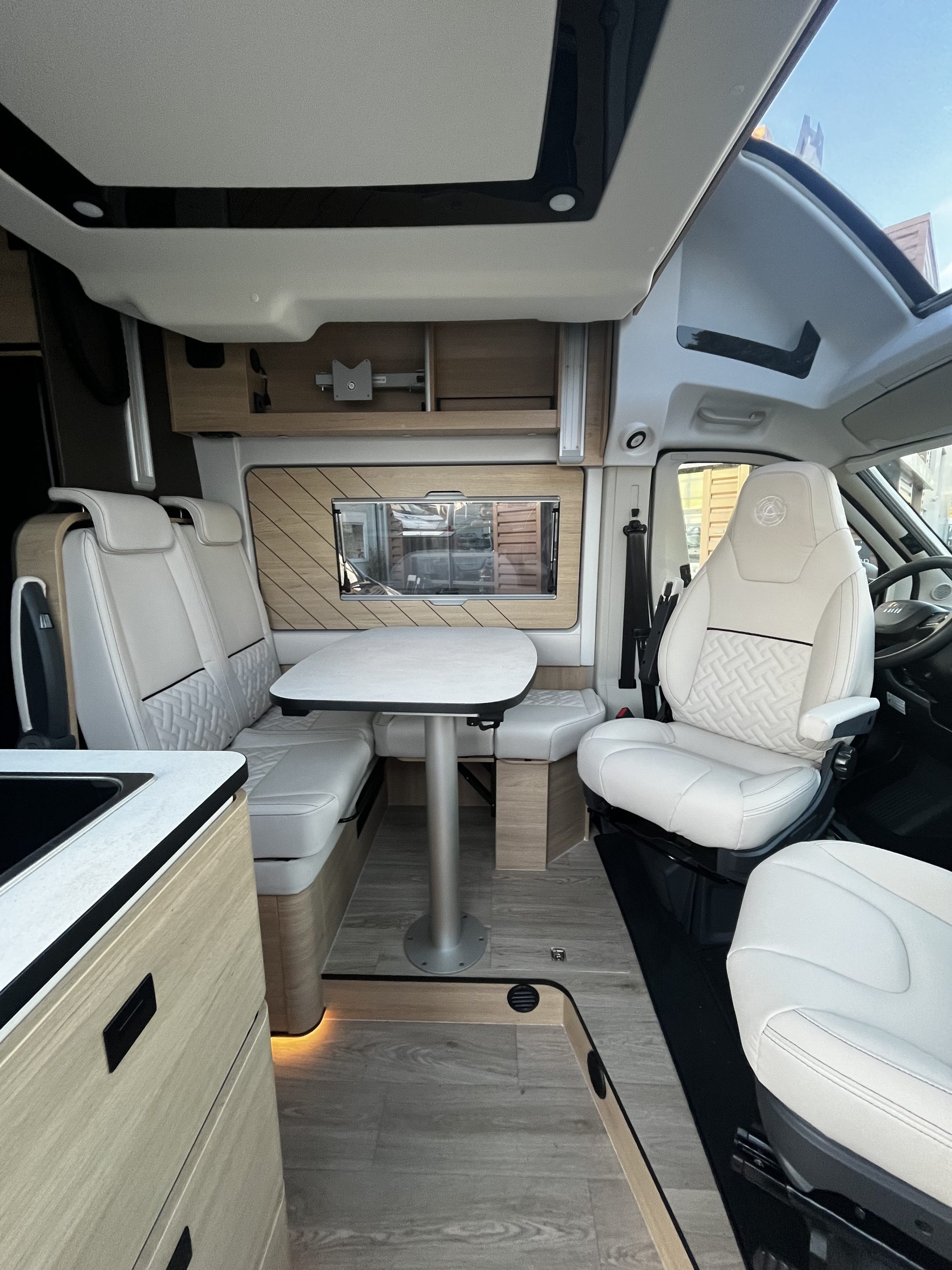 CAMPEREVE CAMPERVAN XL SAPHIR – Image 2