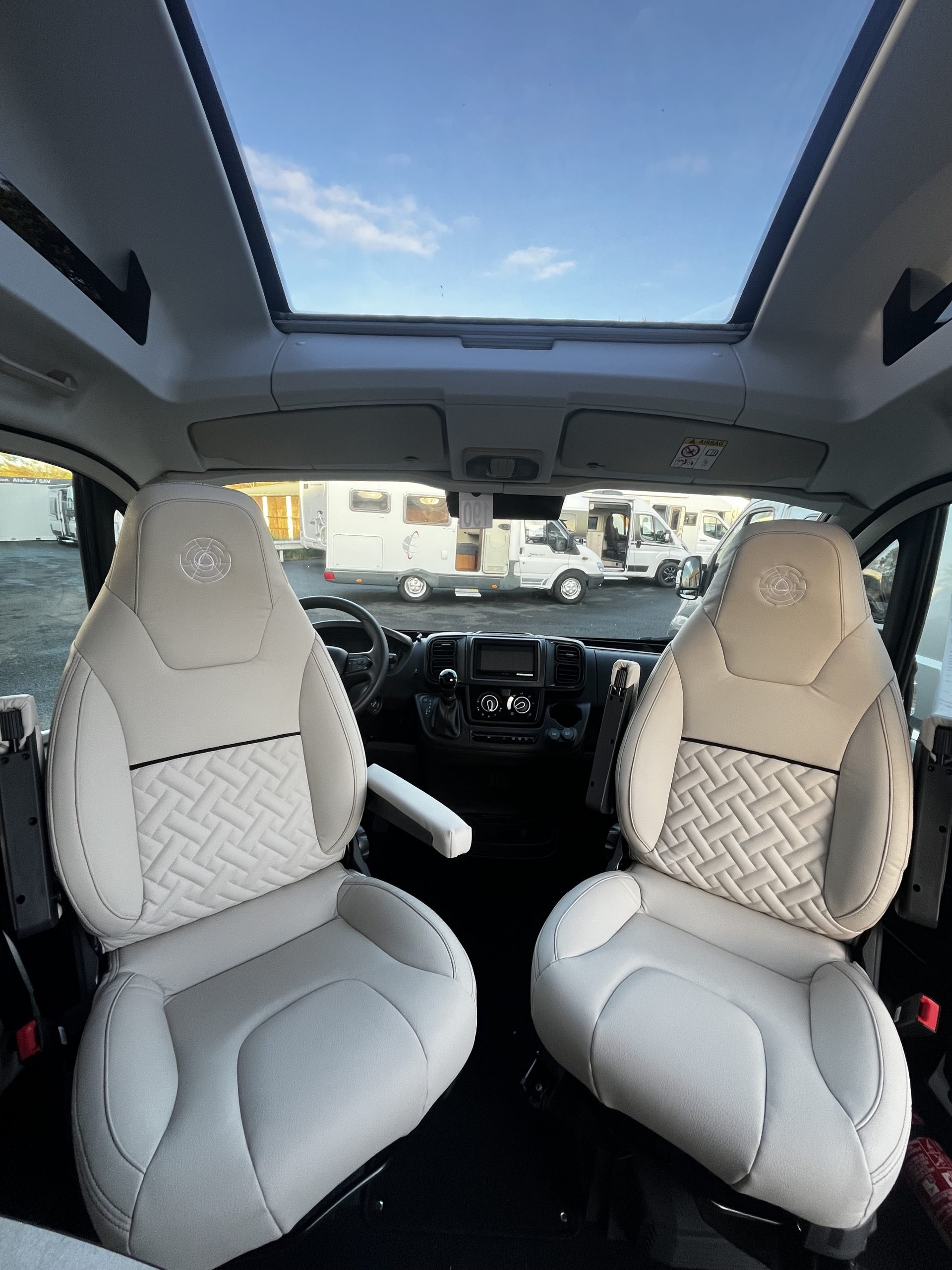 CAMPEREVE CAMPERVAN XL SAPHIR – Image 3