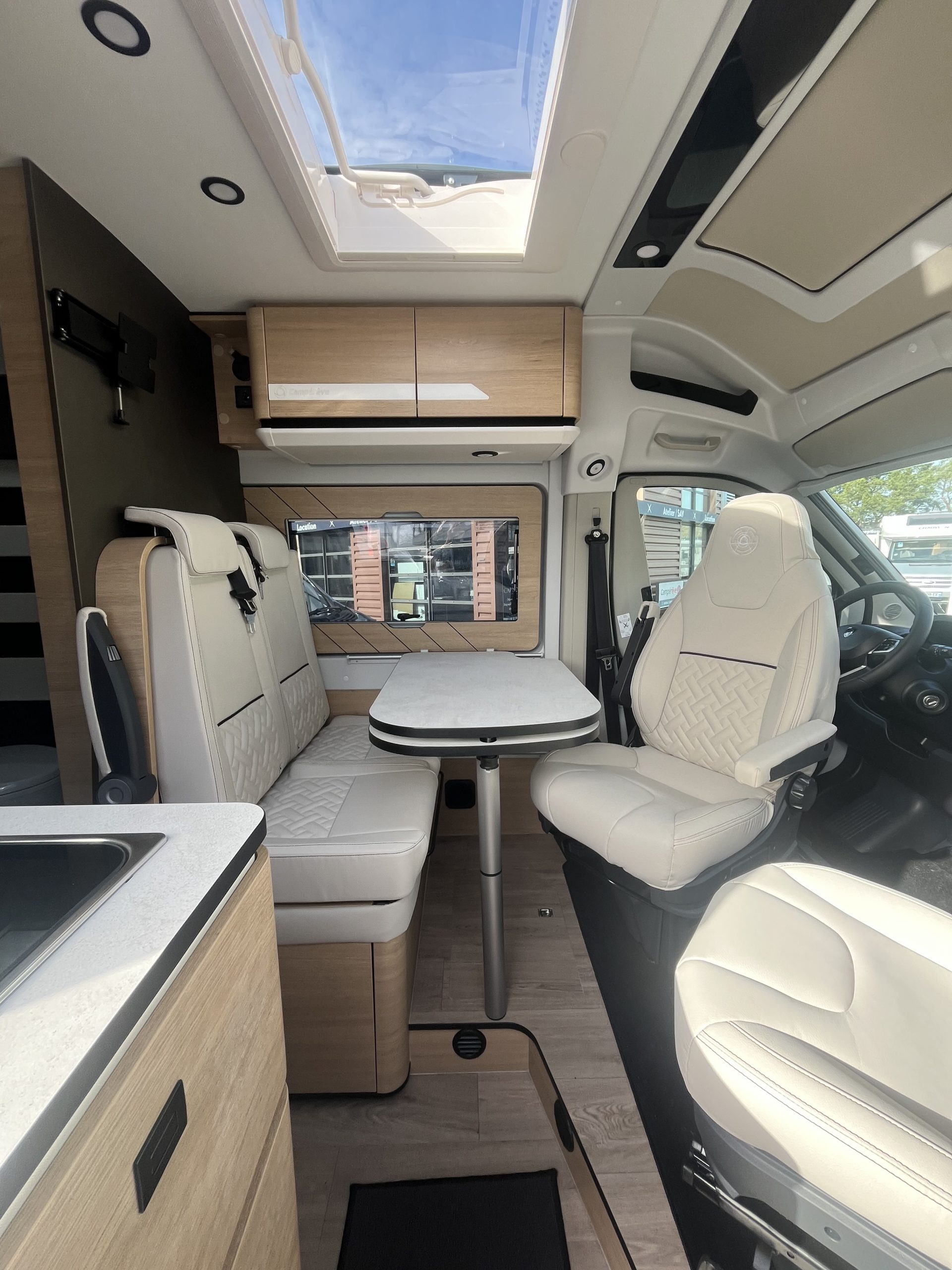 CAMPEREVE MAGELLAN 746 – Image 2