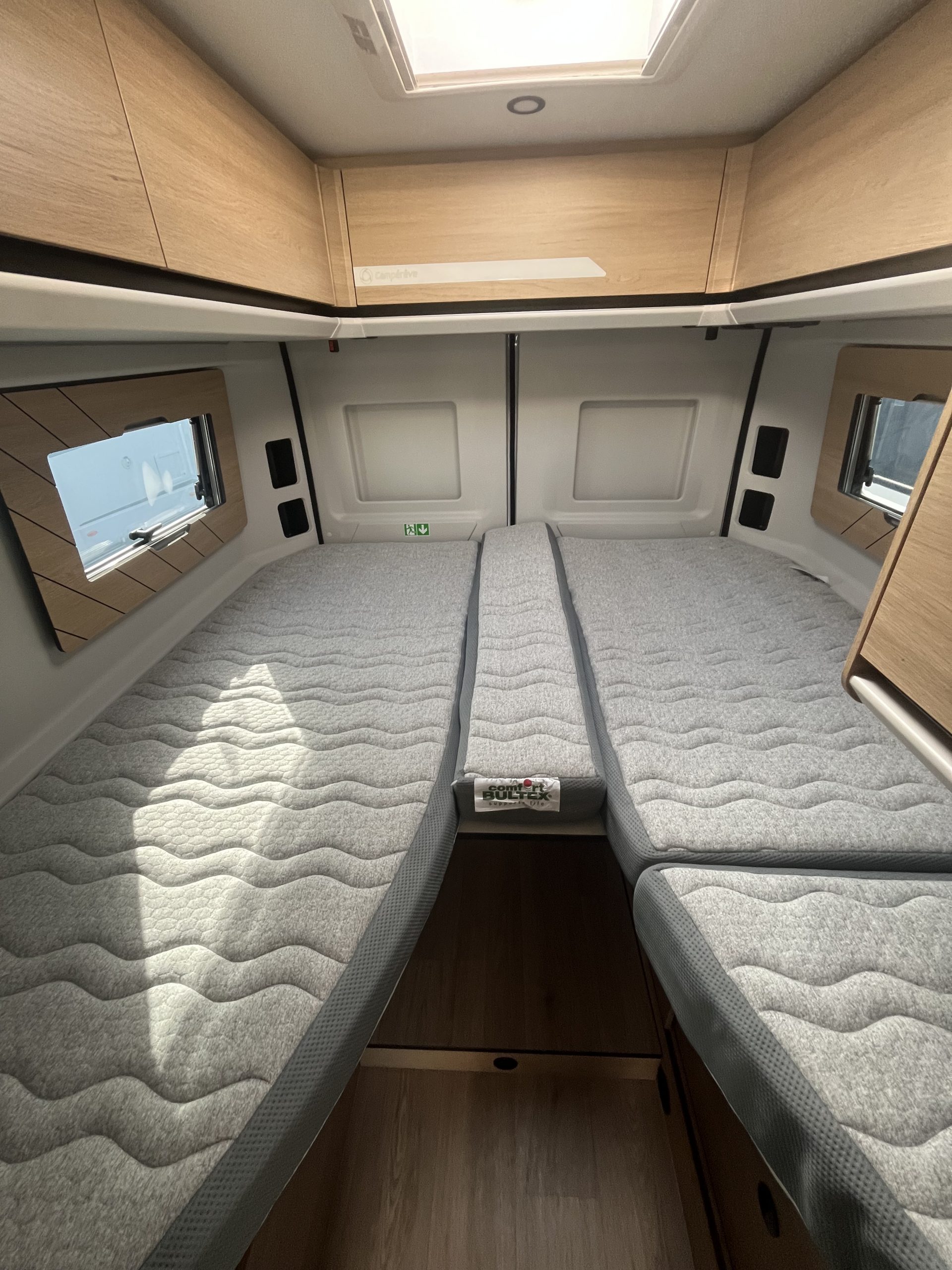 CAMPEREVE MAGELLAN 746 – Image 8