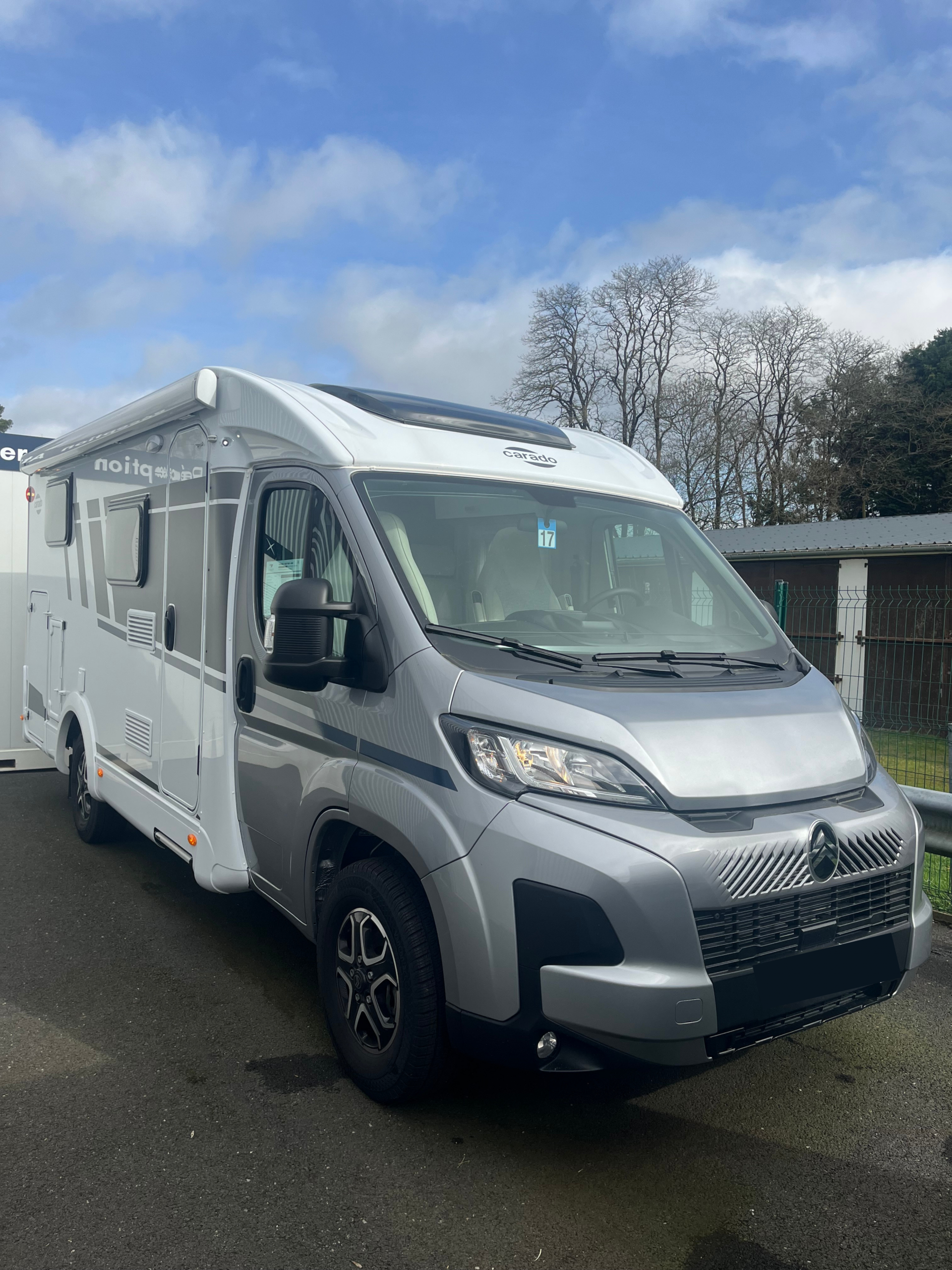 CARADO V337 PRO + BVA